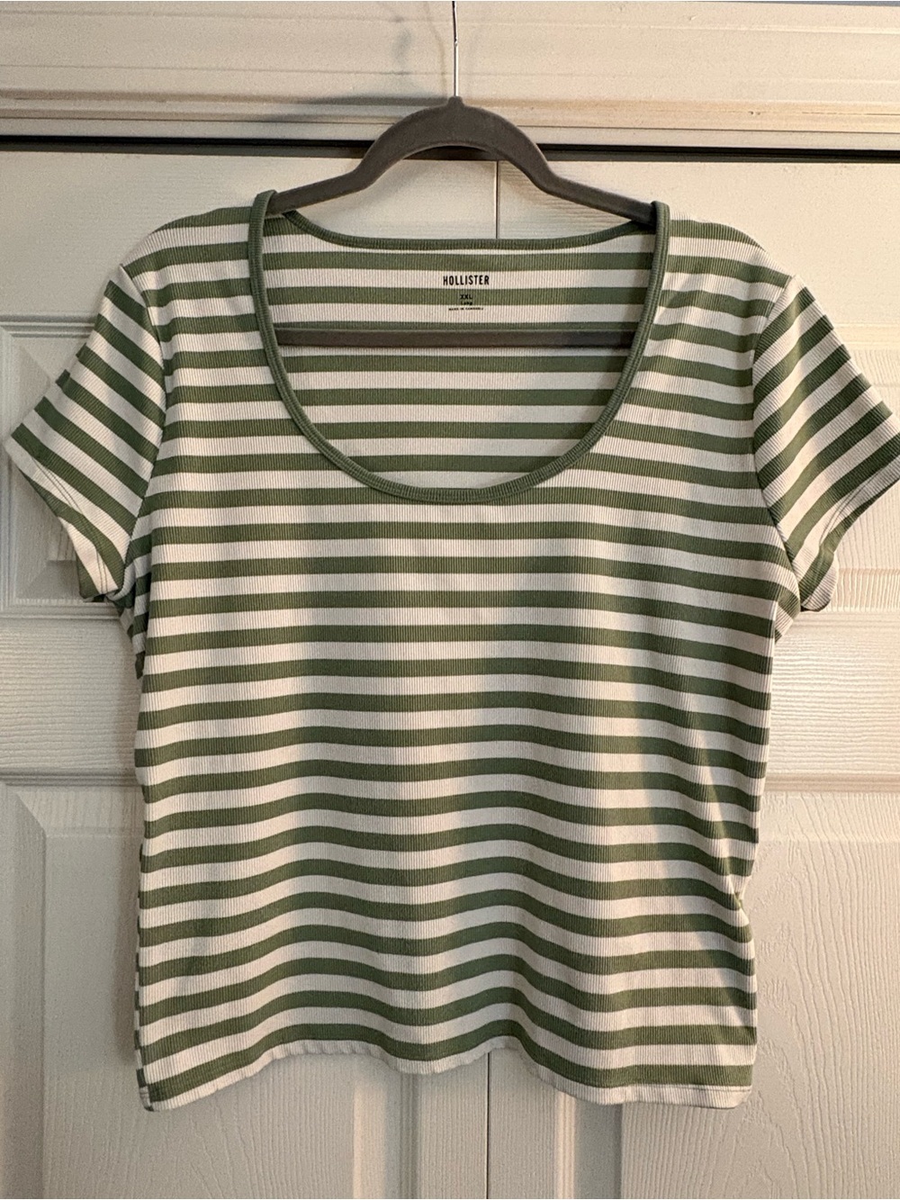 Hollister Olive Green & White Striped Scoop Neck XXL Tee Shirt